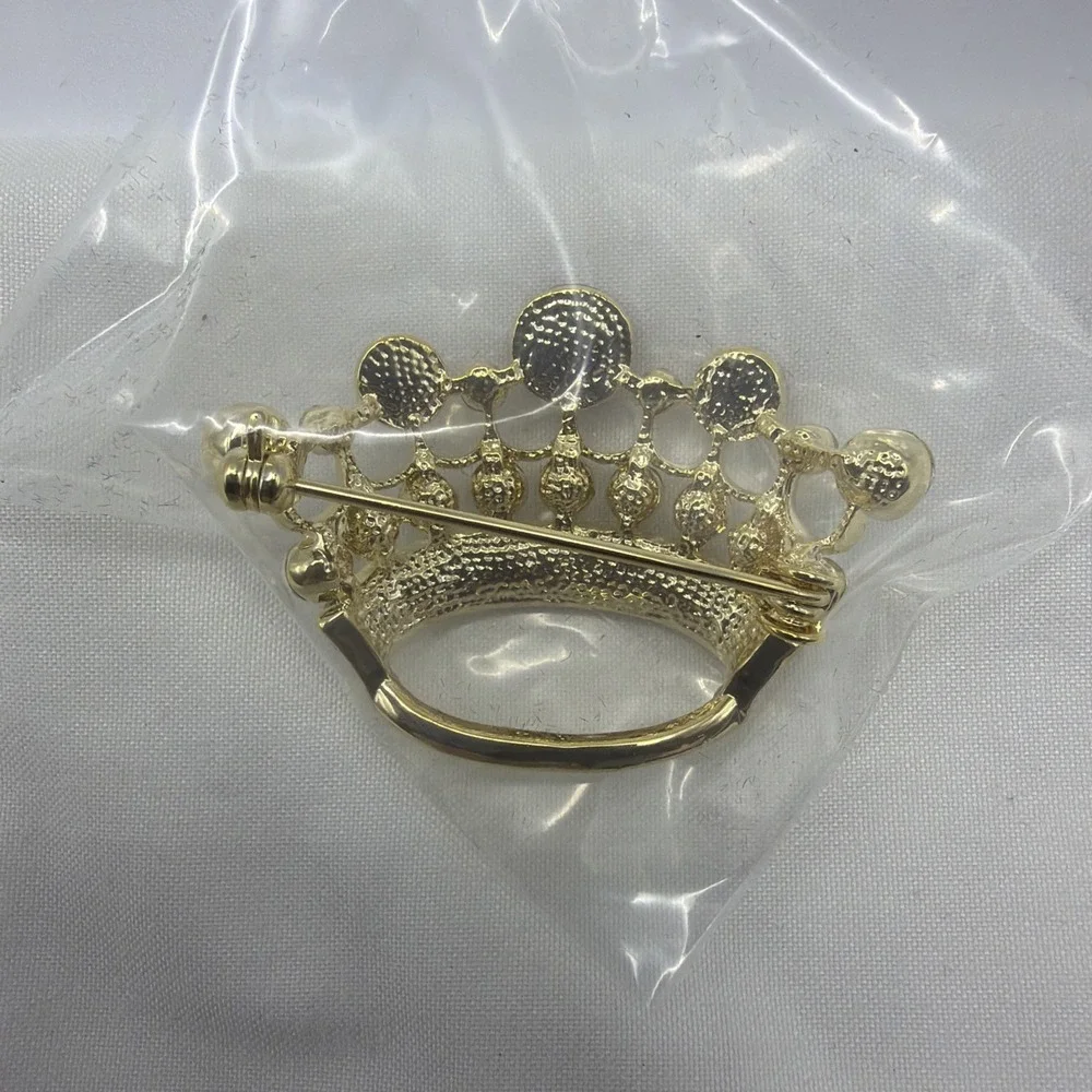 Navachi 18k Gold Plated Multicolor Zirconia Crystal Royal Crown Fashion Brooch